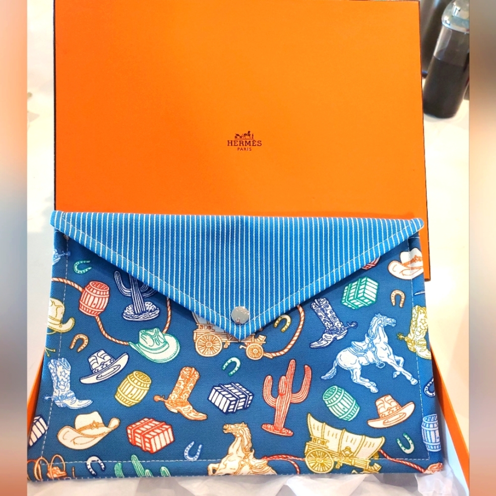 Hermés Envelope Clutch